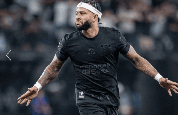 Memphis Depay boycotts Corinthians training over unpaid $1m debt
