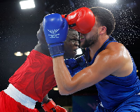 Boxer Abdul Aziz (dark in complexion) lost to his opponent at the 2026 Commonwealth Games