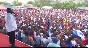 NPP flagbearer Dr Bawumia cheering on supporters