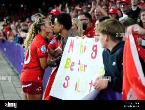 Alayah Pilgrim kissed he boyfriend after scoring