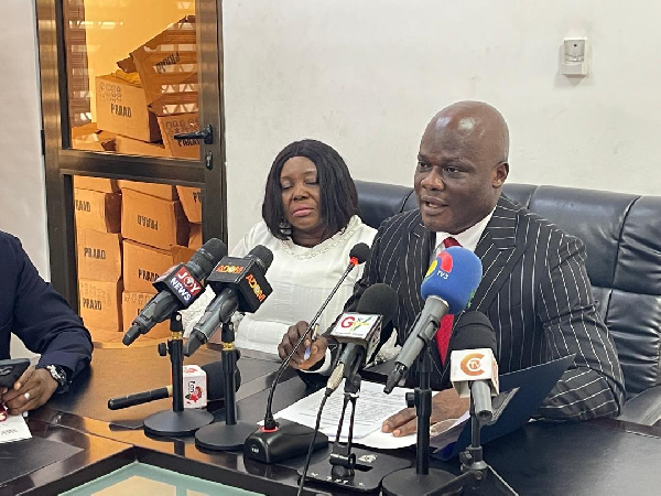 Minister of Local Government, Chieftaincy and Religious Affairs Ahmed Ibrahim (R)