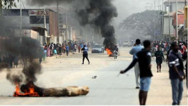 Protest staged in Angola over corruption