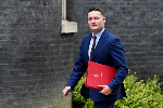 UK PM Starmer set to meet rival Streeting amid pledge to carry on governing