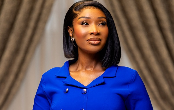 Angela Moore is a US Immigration Attorney