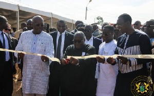 President Akufo-Addo cutting sod for the opening of the power plant