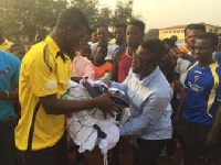 Godfred Donsah showing his benevolence