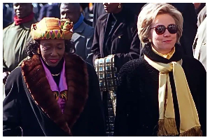 Nana Konadu Agyeman-Rawlings with Hillary Clinton in 1999