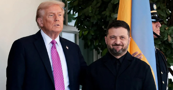 Ukrainian President Volodymyr Zelenskiy with US President Donald Thrump