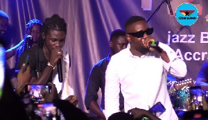 Sarkodie and Kuami Eugene performing together at the 'Hero Concert' in Accra