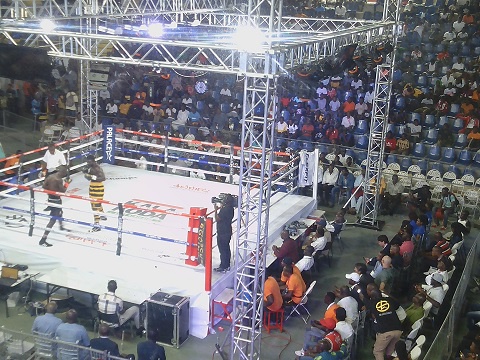 The fight was heavily attended by the public