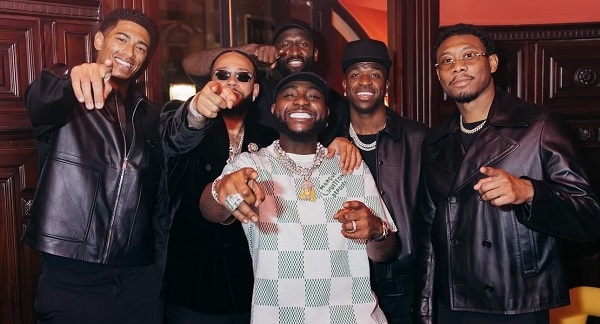 Bellingham , Depay, Davido, Vinicius, Alaba and Rudigar (behind Depay and Vini)