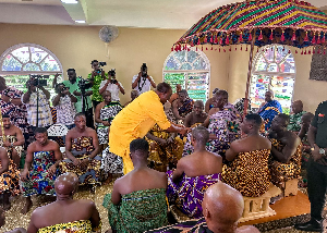 Alan K Greets Asantehene Otumfuo Osei Tutu II 