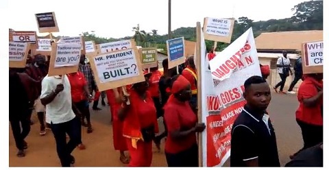 The group which calls itself 'Sons and daughters of Okuapeman' hit the streets to protest