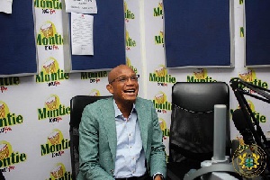 Mustapha Hamid At Montie  FM