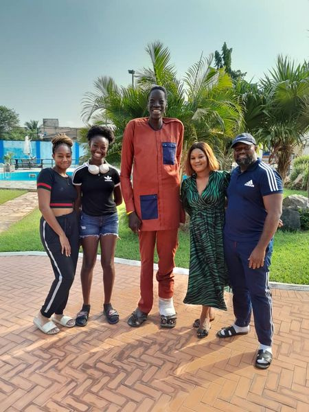 Ghana's tallest man Sulemana Abdul-Samed pictured with 'fans'