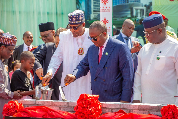 ECOWAS chair Sissoco Embalo assisted by Buhari and Maada Bio at the sod cutting
