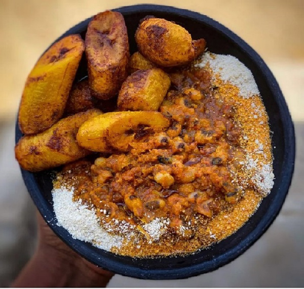 A bowl with your favourite gɔbɛ on display