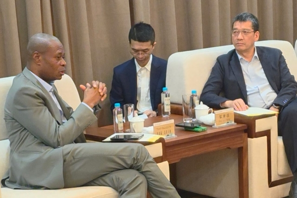 Alhaji Yusif Sulemana (MP) talks with China’s Zijin Group of Companies
