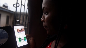 Nigeria elections: Websites dey use false stories to attract views and ads