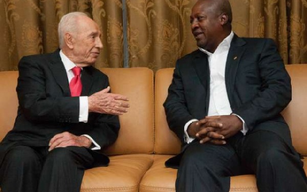 Shimon Peres with President John Mahama