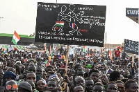 Demonstrating crowd in Niger