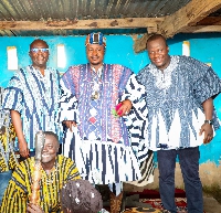 Bawumia and Jinapor sandwich a traditional ruler