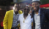 Abrantie Amakye Dede (middle) in a pose with Lilwin (left) and Kalybos