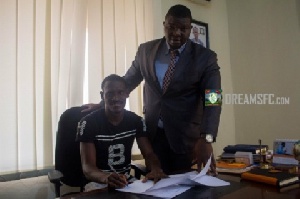 Eric Gawu signs contract with Dreams FC