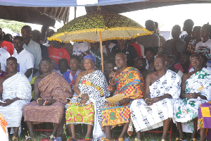 Nana Kwame Edeabe Ntosour, Benkumhene of Sene Traditional Council (with the microphone)