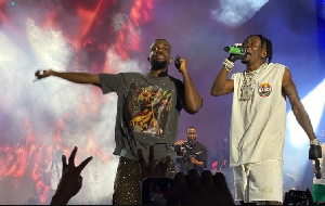 Sarkodie and Shatta Wale on stage during the Rapperholic concert