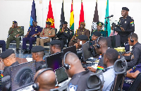 The Police Service hierarchy in a meeting with political parties