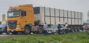 Gridlock on Accra- Tema Motorway after multi-vehicle crash