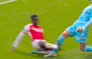 Eddie Nketiah's tackle on goalkeeper Guglielmo Vicario