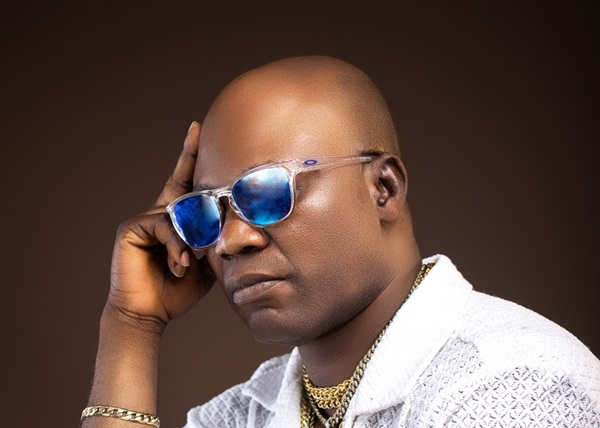 Muzic Mensah is a Ghanaian rising artiste