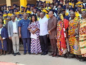 A group picture of the graduates and dignitaries who were present