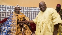 President Akufo-Addo  shakes hands with Ya-Naa Mahama Abukari II