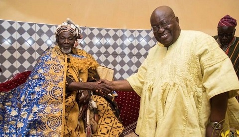 President Akufo-Addo  shakes hands with Ya-Naa Mahama Abukari II