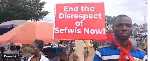 Residents of Sewfi-Wiaso demonstrating against Speaker