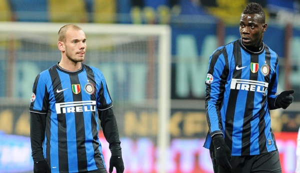 Wesley Sneijder(L) and  Mario Balotelli (R)
