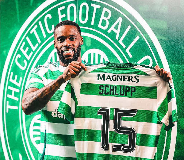 Jeffrey Schlupp signs for Celtic