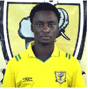 Obuasi Ashantigold striker, Emmanuel Osei Carlos