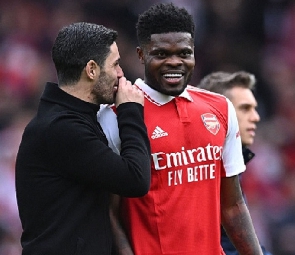 Mikel Arteta (left) and Thomas Partey