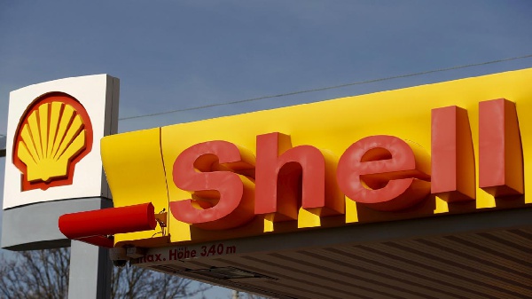 Shell Ghana has reduced the ex-pump prices of petroleum products at its service stations.