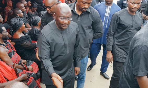 Vice Prez  Bawumia promised the family that government will be well represented at the funeral