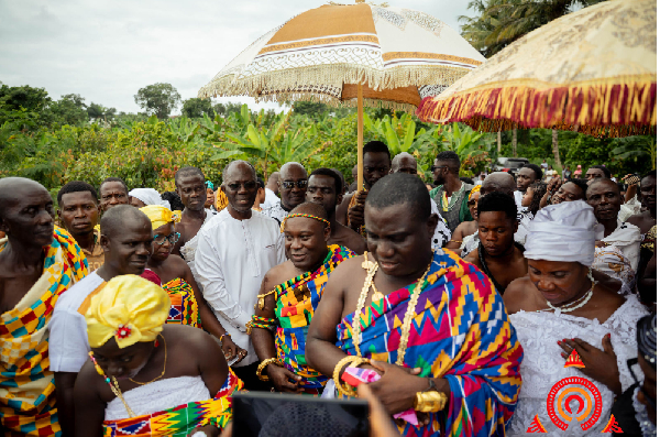 Dampare was seen with the newly installed Odau Twafohene at the commissioning of the bridge