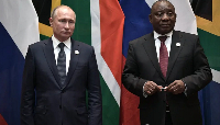 Russia's President Vladimir Putin (L) and South Africa's President Cyril Ramaphosa