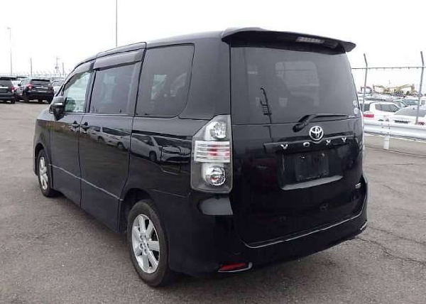 Toyota Voxy vehicles have been banned from commercial purposes