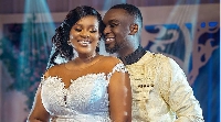 Joe Mettle and wife all loved up