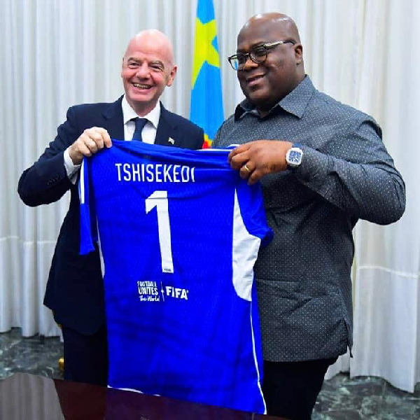Gianni Infantino all smiles after meeting DR Congo President Tshisekedi