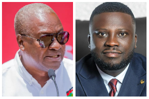 President John Dramani Mahama (L) and Ashanti Regional Minister, Dr Frank Amoakohene